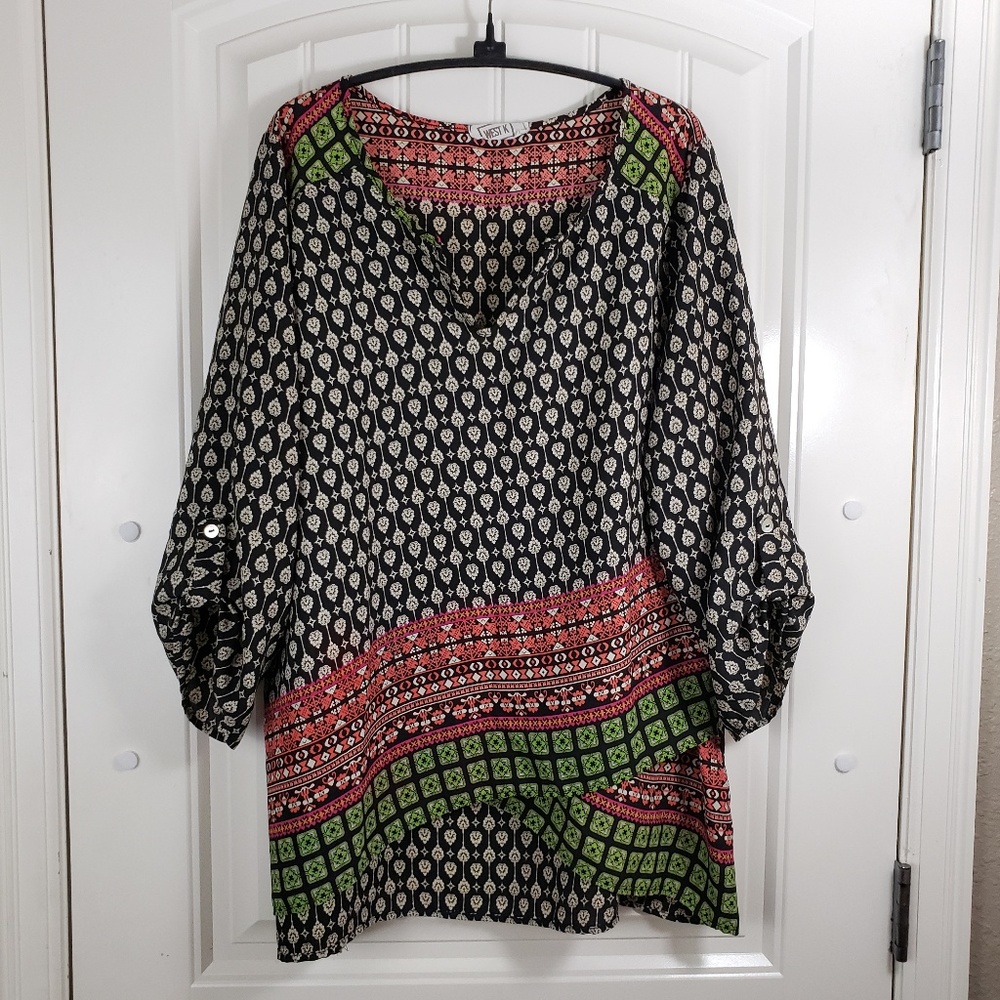 LAST CHANCE West K Patterned Boho Split Neck